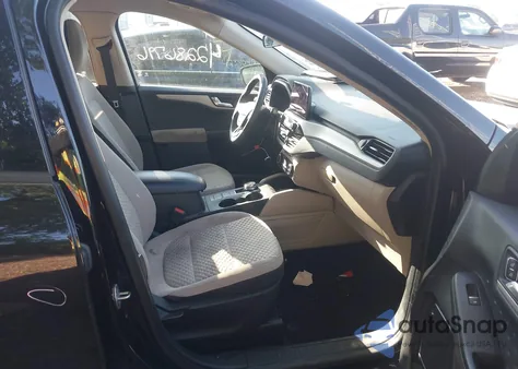 2020 Ford Escape Se z USA, uszkodzony, nr VIN 1FMCU0G61LUA29107
